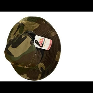 𝅺Pink Mountain Camouflage Outdoor NWT Hat‎